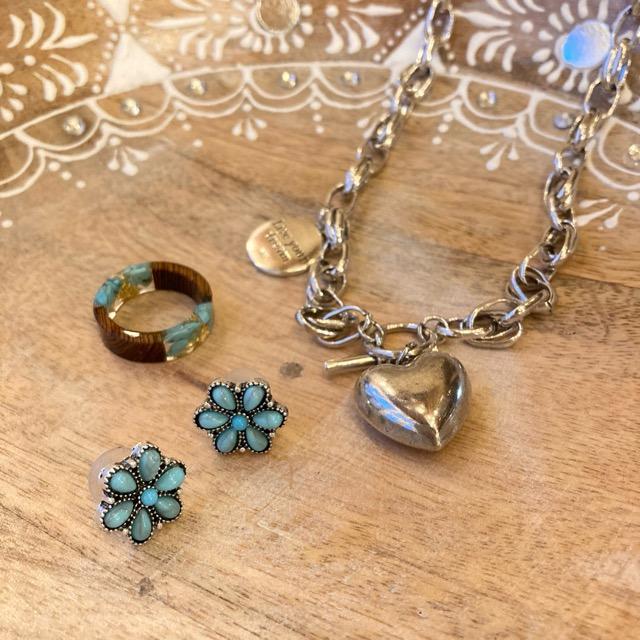 TOPANGA Jewelry　ボヘミアンターコイズピアス　FLOWER　ジュエリー　キャッチ　boho　ギフト　プレゼント