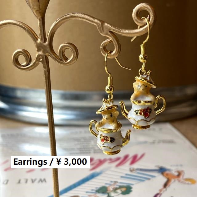 TOPANGA Jewelry Dormouse Earrings / Teapot Alice Jewelry Catch Gift