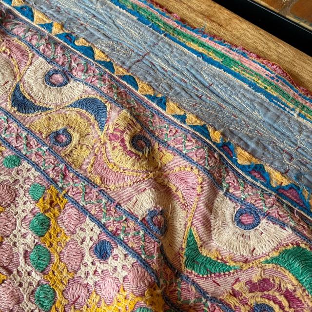 INDIA　Vintage Rabari embroidered fabric　70×190cm　28000-1
