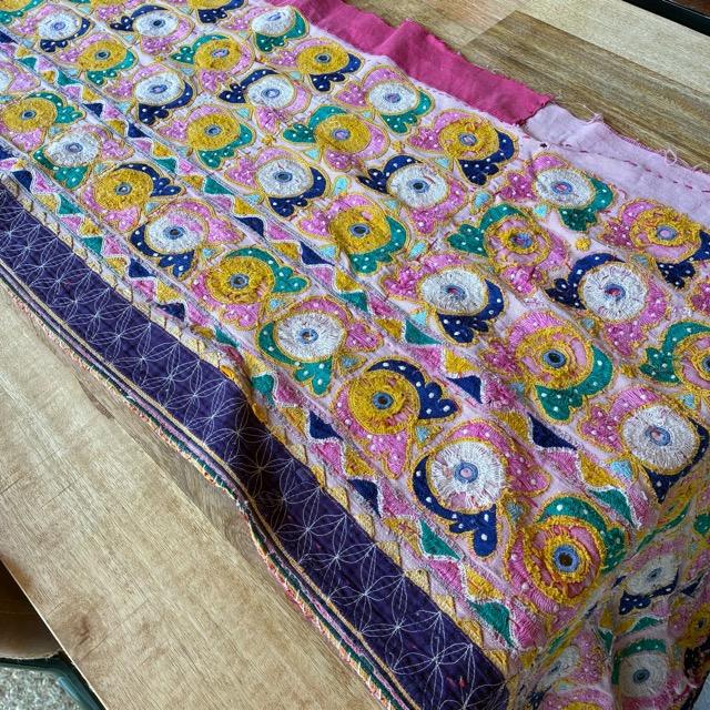 INDIA Vintage Rabari embroidered fabric 50×190cm 24000-1
