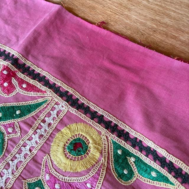 INDIA　Vintage Rabari embroidered fabric　62×180cm　25000-1