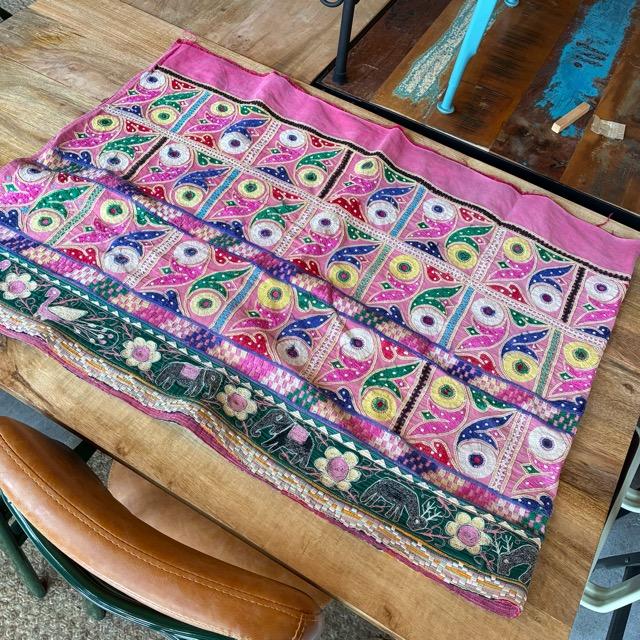 INDIA　Vintage Rabari embroidered fabric　62×180cm　25000-1