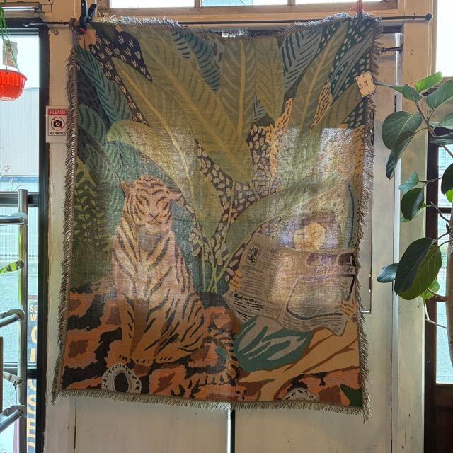 TOPANGA Homefurnishing Art throwket Tiger ＆ Woman 130×160cm Green