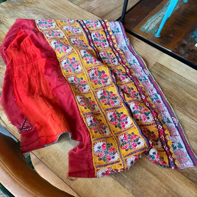 INDIA　Vintage Rabari embroidered fabric　50×170cm　22000-1