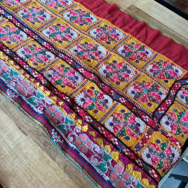 INDIA　Vintage Rabari embroidered fabric　50×170cm　22000-1