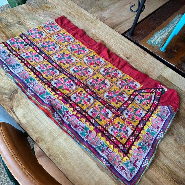 INDIA　Vintage Rabari embroidered fabric　50×170cm　22000-1