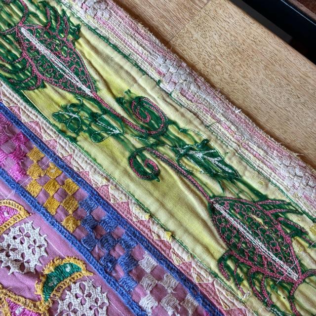 INDIA　Vintage Rabari embroidered fabric　66×180cm　25000-3