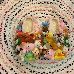 TOPANGA Footwear　クレイジーアニマルルームシューズ　ピンク　スリッパ　サンダル　ぬいぐるみ　動物　かわいい　24cm　24.5cm