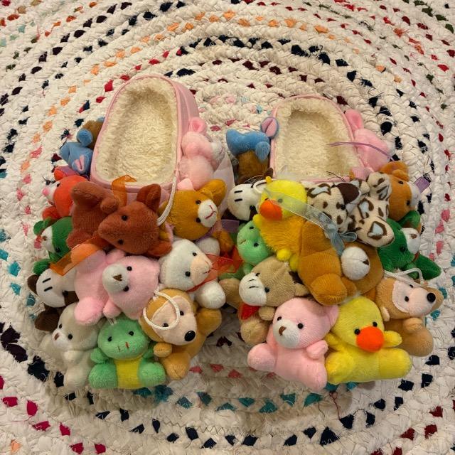 TOPANGA Footwear　クレイジーアニマルルームシューズ　ピンク　スリッパ　サンダル　ぬいぐるみ　動物　かわいい　24cm　24.5cm