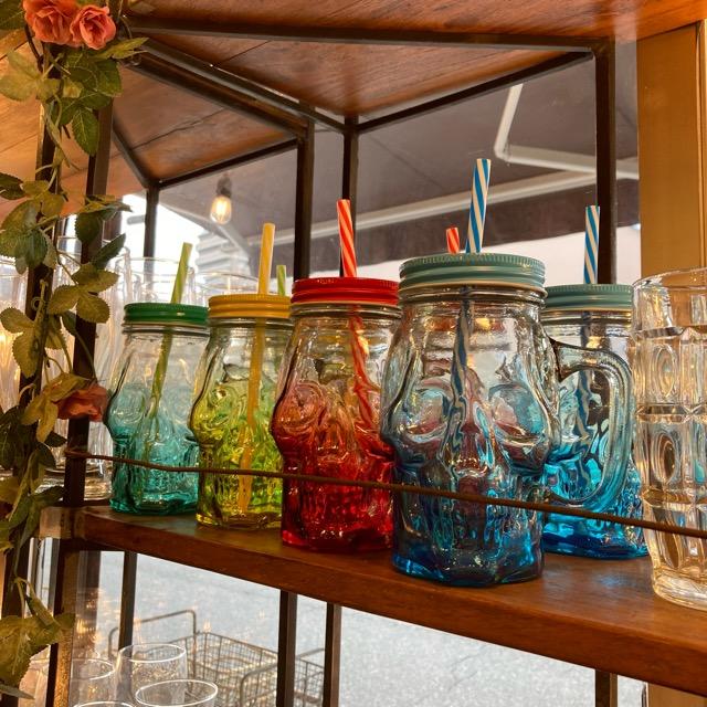 TOPANGA Kitchen　フタつきスカルグラデーショングラスマグ　全4色　レッド　イエロー　ブルー　グリーン　ストロー　スムージー　ジュースグラス　ドクロ　