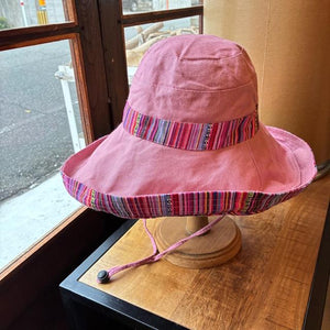 TOPANGA Accessory　サラッペリバーシブルサンハットハット　ピンク　コットン　日除け　顎紐　アウトドア　エスニック　ガーデン　リゾート　旅行　