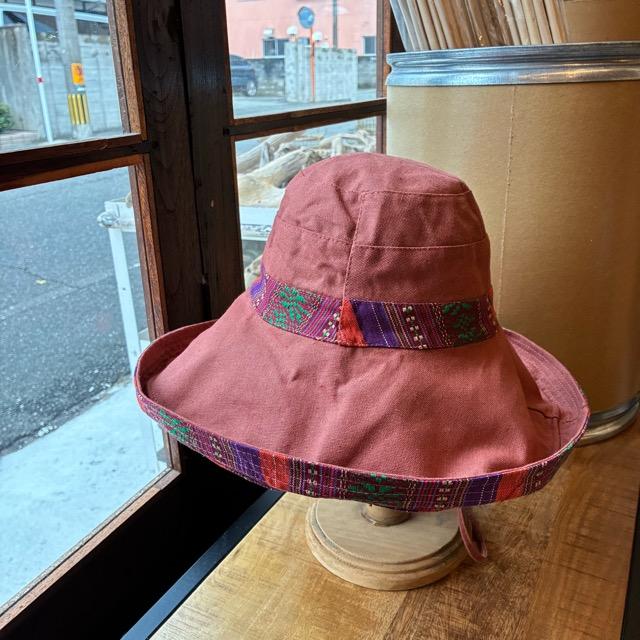 TOPANGA Accessory　サラッペリバーシブルサンハットハット　エンジ　コットン　日除け　顎紐　アウトドア　エスニック　ガーデン　リゾート　旅行　