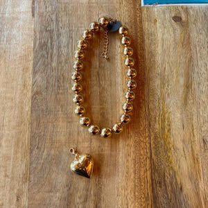 TOPANGA Jewelry　チャビーハートチャーム＆ボールネックレス　ゴールド　カジュアル　ショートネックレス　チャーム　ペンダント　チョーカー　ボールチェーン