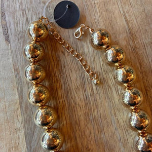 TOPANGA Jewelry　チャビーハートチャーム＆ボールネックレス　ゴールド　カジュアル　ショートネックレス　チャーム　ペンダント　チョーカー　ボールチェーン