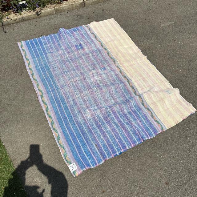 インド　ヴィンテージラホールキルト 38000-3　120×160cm　カンタ　ベッドカバー　ソファカバー　マルチカバー　ハンドメイド　１点もの　ブルー　ピンク