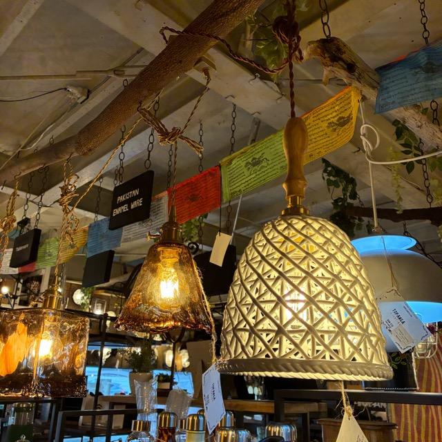 TOPANGA Lighting　セラミックレースベルランプ　トール　吊照明　照明器具　リビング　カウンター　カフェ　和室　レトロ　ホワイト　ウッド　ペンダントランプ