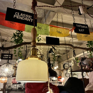 TOPANGA Lighting　ミルクセラミックベルランプ　スクエア　吊照明　照明器具　カウンター　カフェ　和室　レトロ　ホワイト　ウッド　ペンダントランプ