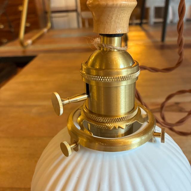 TOPANGA Lighting　ミルクセラミックベルランプ　ラウンド　吊照明　照明器具　カウンター　カフェ　和室　レトロ　ホワイト　ウッド　ペンダントランプ