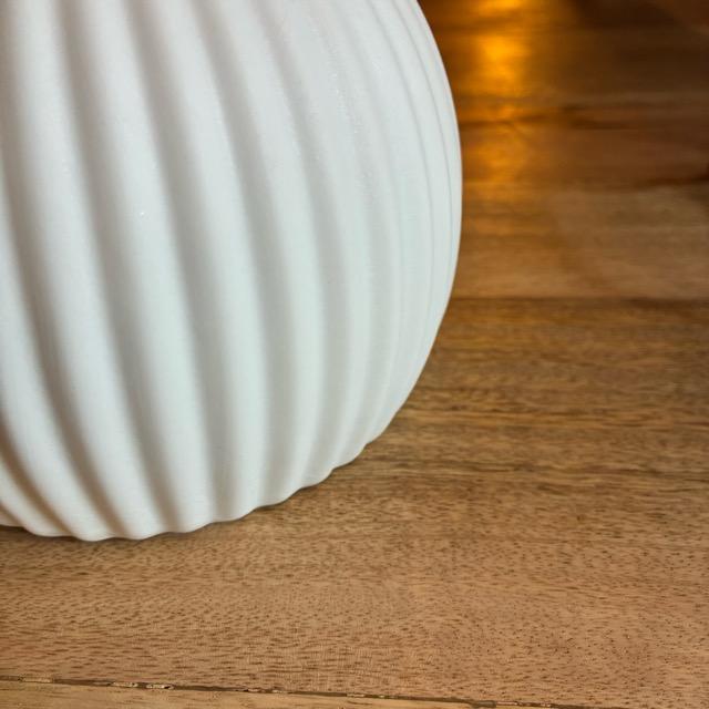 TOPANGA Lighting　ミルクセラミックベルランプ　ラウンド　吊照明　照明器具　カウンター　カフェ　和室　レトロ　ホワイト　ウッド　ペンダントランプ