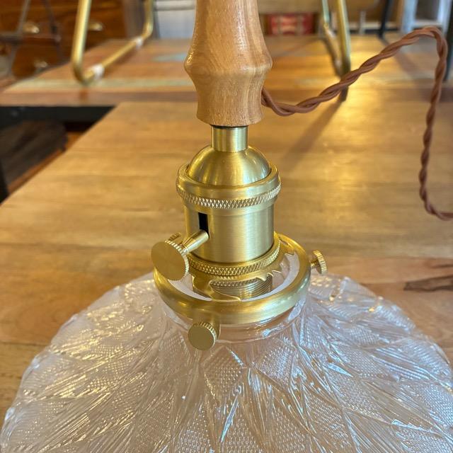 TOPANGA Lighting　レースカットガラスベルランプ　吊照明　照明器具　カウンター　カフェ　和室　レトロ　ホワイト　ウッド　ペンダントランプ