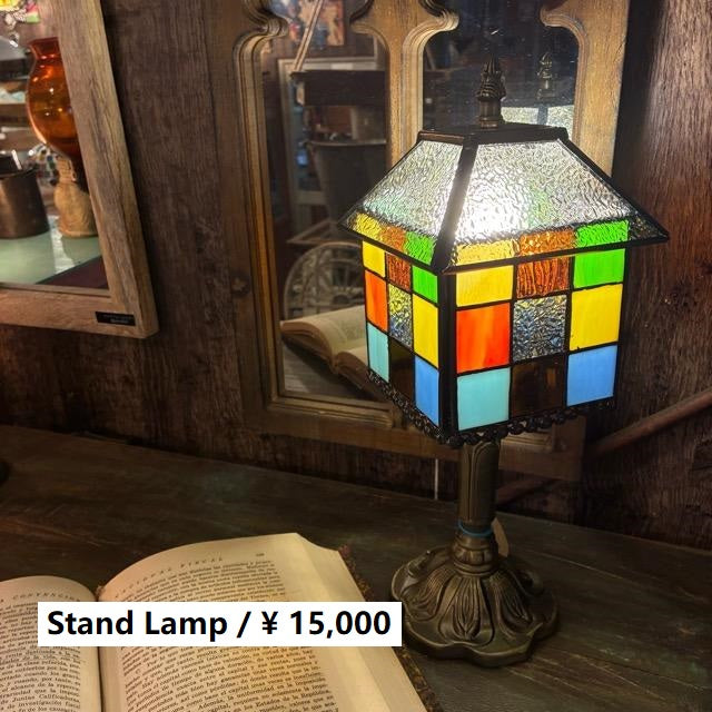 TOPANGA　Lighting　ステンドグラステーブルランプ　ハウス　カラフル　ホーム　おうち　家　ガラスランプ　スタンドランプ　ナイトランプ　玄関　寝室