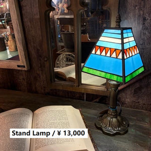 TOPANGA　Lighting　ステンドグラステーブルランプ　ジオメトリック　ブルー　幾何学　ガラスランプ　スタンドランプ　ナイトランプ　玄関　寝室