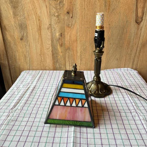 TOPANGA　Lighting　ステンドグラステーブルランプ　ジオメトリック　ピンク　幾何学　ガラスランプ　スタンドランプ　ナイトランプ　玄関　寝室