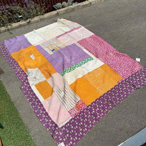 インド　ヴィンテージラリーキルト　28000-21　160×210cm　カンタ　ベッドカバー　ソファカバー　マルチカバー　ハンドメイド　１点もの　ブルー　グリーン