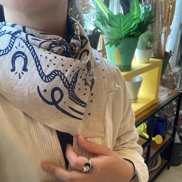 TOPANGA accessory ワンウォッシュコットンバンダナ　BEST IN THE WEST　グリーン　スカーフ　ハンカチ　弁当包み　ティッシュボックス包み　ヘアバンド