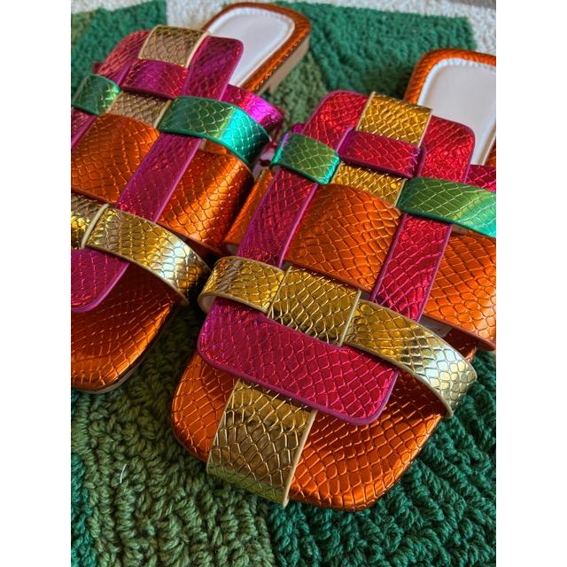 TOPANGA Footwear　メタリックカラー編み込みサンダル　ミュール　スクエアトゥ　リゾート　37　38　39　40　　