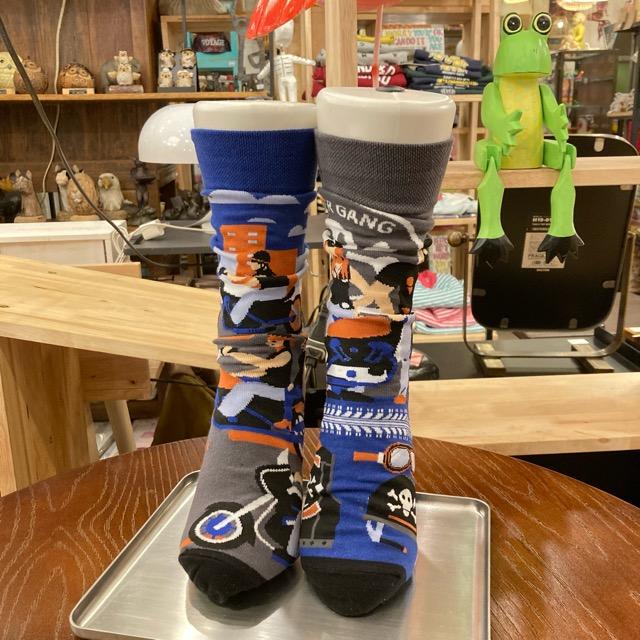 TOPANGA SOCKS Lady's　アシンメトリーソックス　BIKER　GANG 　グリーン　ネイビー　バイク　ツーリング　靴下　ユニーク　プチギフト　クルーソックス