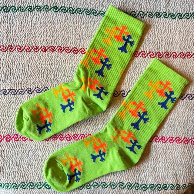 TOPANGA SOCKS Lady's　ネオンクロスソックス　全4色　靴下　足元ファッション　プチギフト　クルーソックス　スニーカー　リブソックス　スポーティー