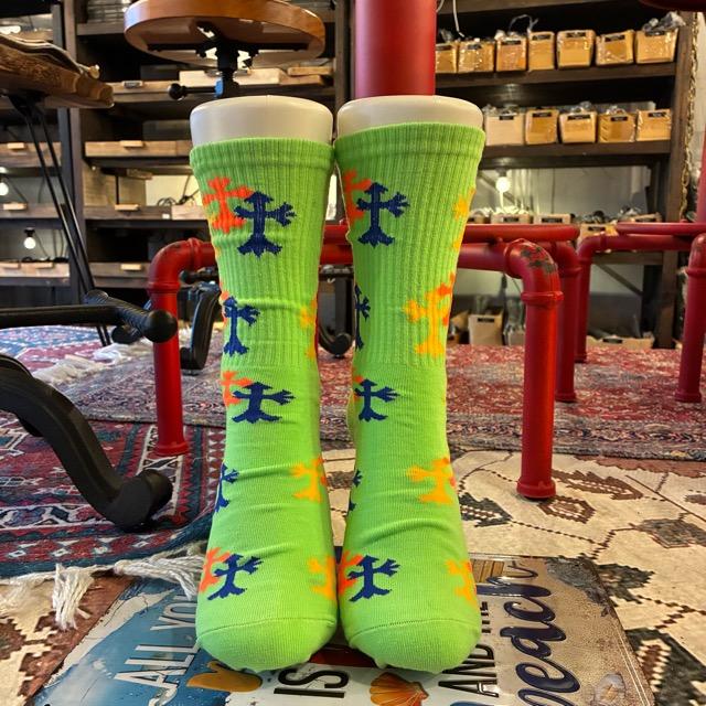 TOPANGA SOCKS Lady's　ネオンクロスソックス　全4色　靴下　足元ファッション　プチギフト　クルーソックス　スニーカー　リブソックス　スポーティー