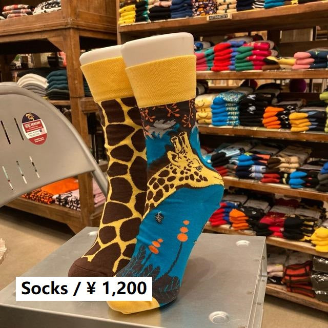 TOPANGA SOCKS Lady's　アシンメトリーキリンソックス　ジラフ　キリン柄　靴下　レディース　クルーソックス　イエロー　グリーン