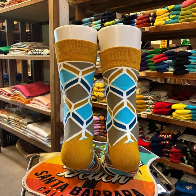 TOPANGA SOCKS Men's　ジオメトリックソックス　ベージュ×ブルー　靴下　メンズソックス　スニーカー　足元ファッション　プチギフト　クルーソックス