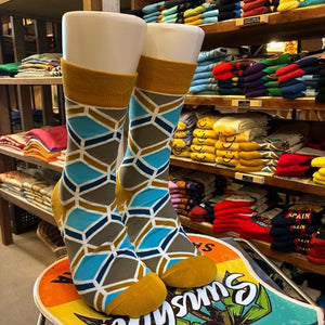 TOPANGA SOCKS Men's　ジオメトリックソックス　ベージュ×ブルー　靴下　メンズソックス　スニーカー　足元ファッション　プチギフト　クルーソックス