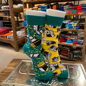 TOPANGA SOCKS Lady's　アシンメトリーソックス　カメラとフィルム　グリーン　イエロー　ファッション　レディース　靴下　ユニーク　プチギフト