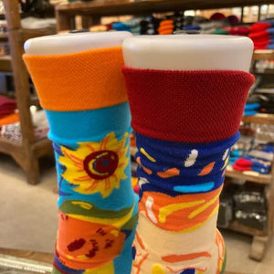 TOPANGA SOCKS Lady's　アシンメトリーソックス　ゴッホとひまわり　ブルー　水色　ファッション　レディース　靴下　ユニーク　プチギフト