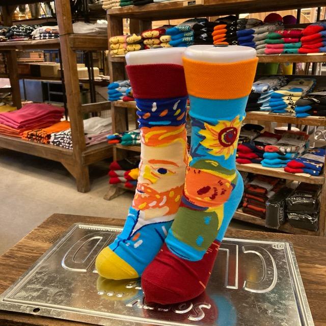 TOPANGA SOCKS Lady's　アシンメトリーソックス　ゴッホとひまわり　ブルー　水色　ファッション　レディース　靴下　ユニーク　プチギフト