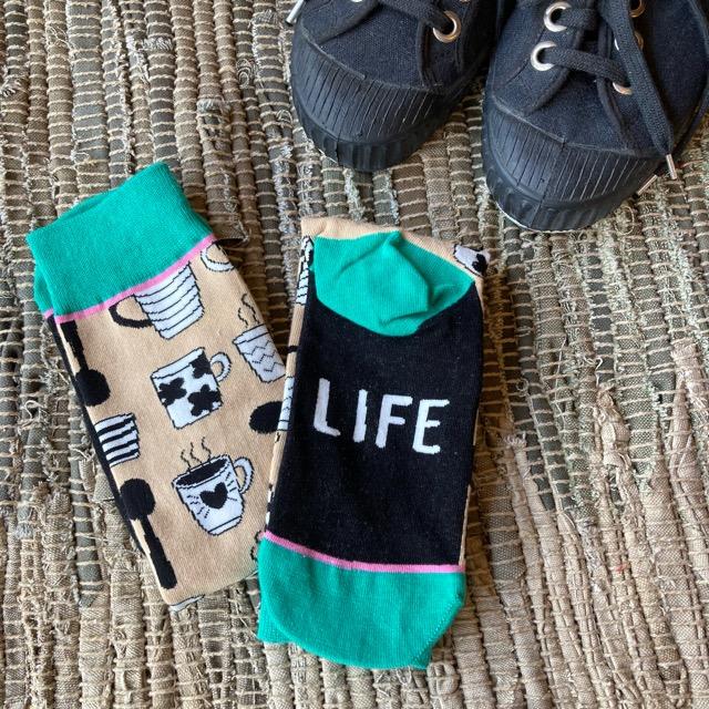 TOPANGA SOCKS Lady's　アートソックス　マグカップ　ライフ　ベージュ　グリーン　ファッション　レディース　靴下　ユニーク　プチギフト