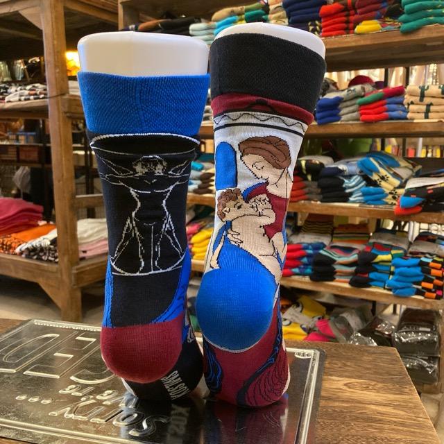 TOPANGA SOCKS Lady's　アシンメトリーソックス　ルネサンス　モナリザ　ダビンチ　聖母　絵画　マリア　ファッション　レディース　靴下　ユニーク　プチギフト