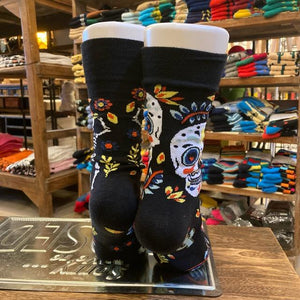 TOPANGA SOCKS Lady's　アシンメトリーソックス　カラベラ　サボテン　メキシコ　ブラック　ファッション　レディース　靴下　ユニーク　プチギフト