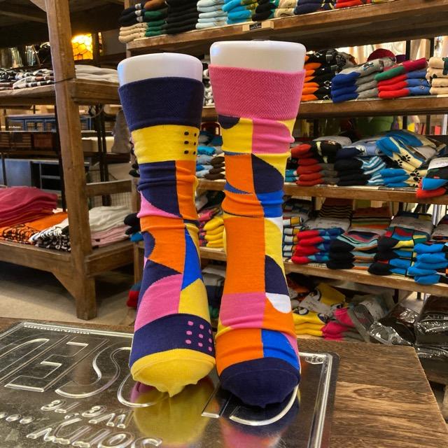 TOPANGA SOCKS Lady's　アシンメトリーソックス　ジオメトリック　カラフル　サークル　レトロ　図形　ファッション　レディース　靴下　ユニーク　プチギフト