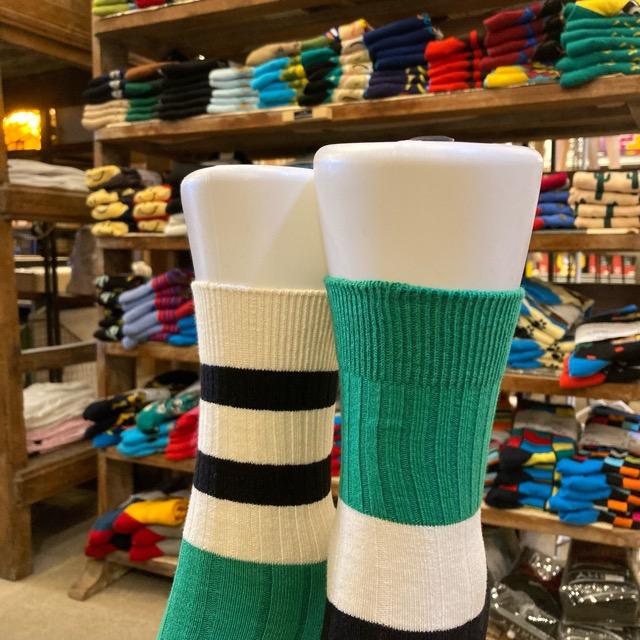 TOPANGA SOCKS Lady's　バイカラーアシンメトリーリブソックス　ブラック×ホワイト×グリーン　ボーダー　ファッション　レディース　靴下　プチギフト