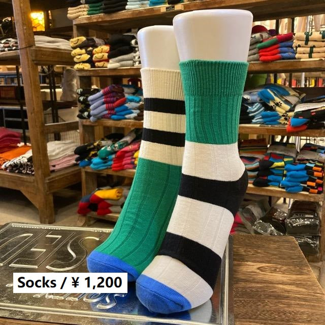 TOPANGA SOCKS Lady's　バイカラーアシンメトリーリブソックス　ブラック×ホワイト×グリーン　ボーダー　ファッション　レディース　靴下　プチギフト