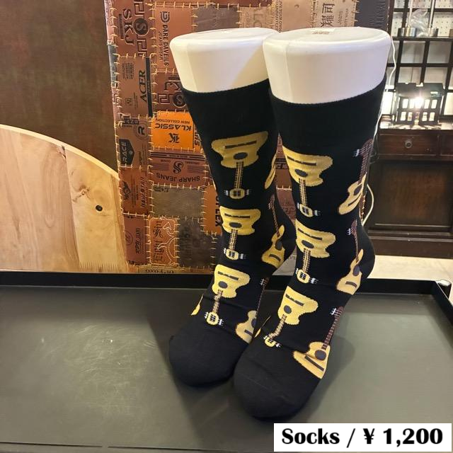 TOPANGA SOCKS Men's Art Socks Acoustic guitar Black