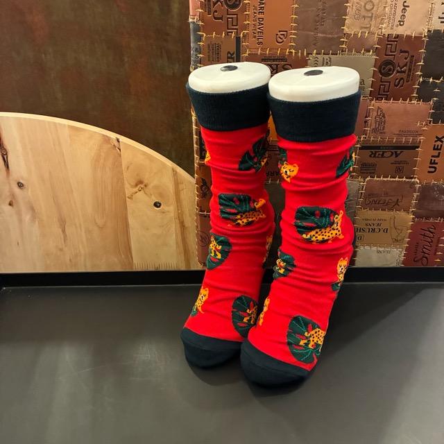 TOPANGA SOCKS Lady's Art Socks Leopard and Monstera Red