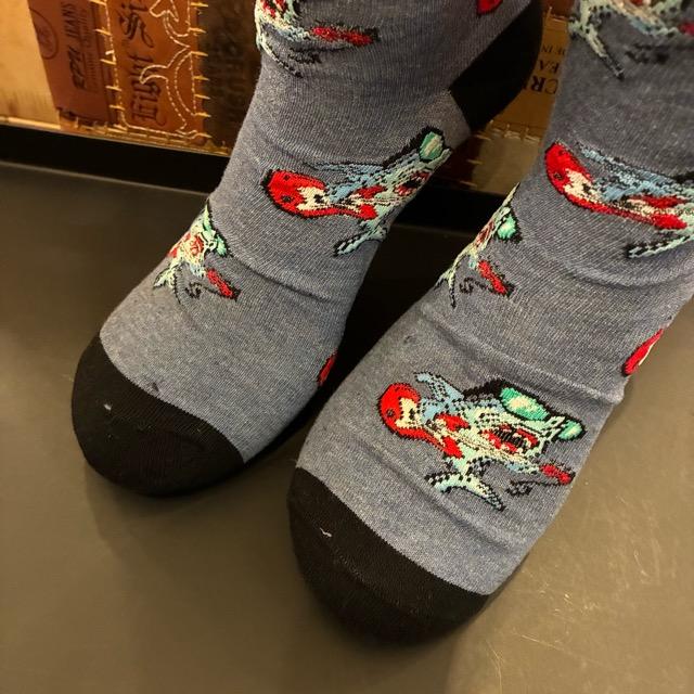 TOPANGA SOCKS Men's Art Socks Metal shark Blue