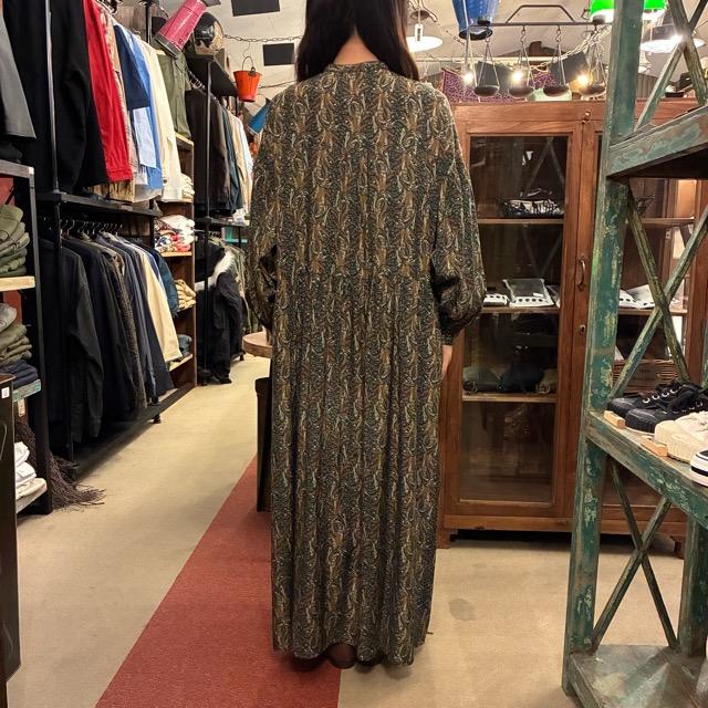 PARIS DE AOUNE Earth Paisley Band Collar Gathered Dress, Long, UNIVERSAL TISSU, Made in Japan　