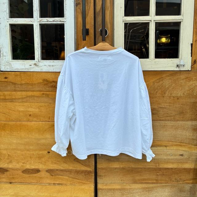 UNIVERSAL SEVEN All-USA Cotton Cuff Gathered Pullover in White, White, Long Sleeve T-Shirt with Puff Sleeves